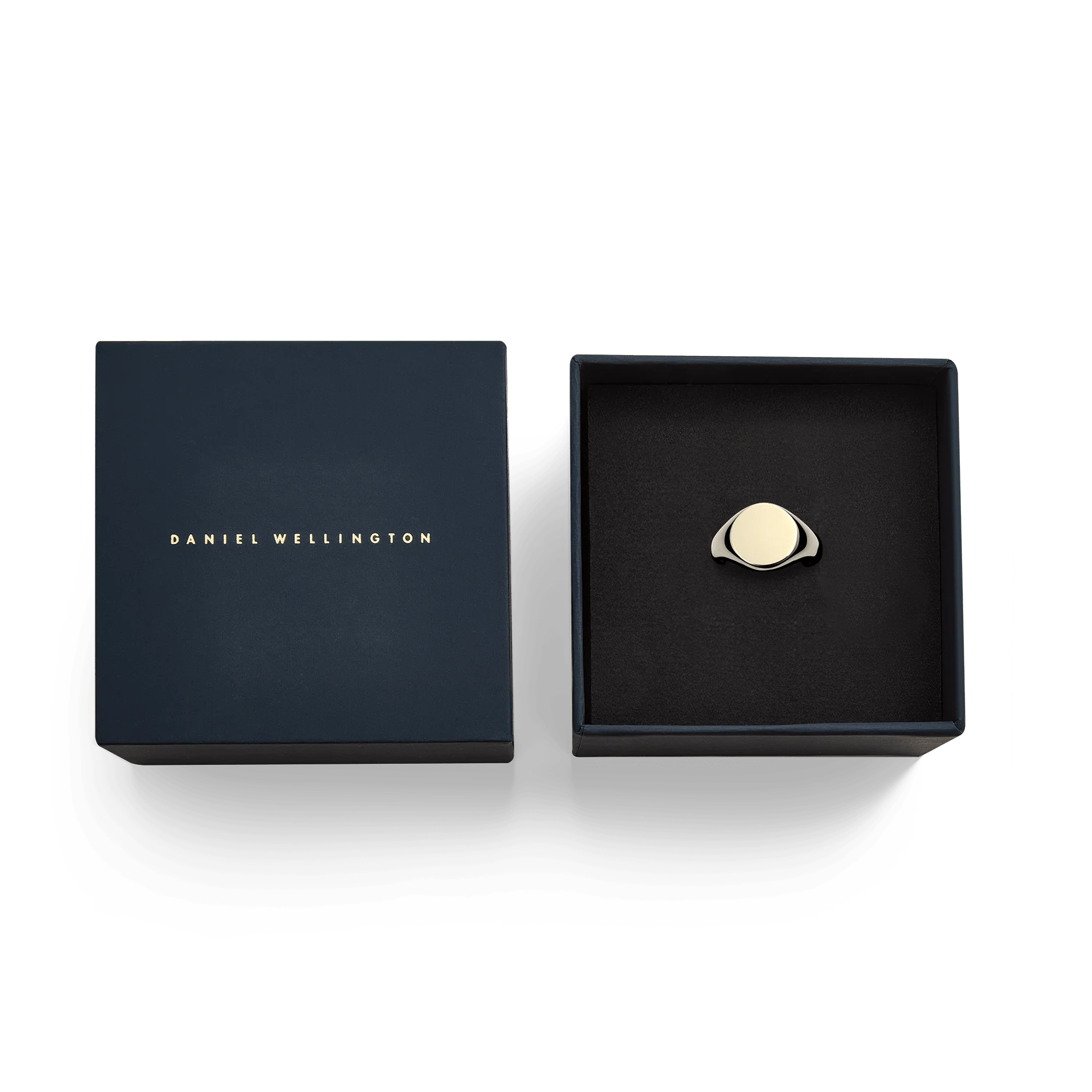 Classic Signet Ring Gold - Image 5