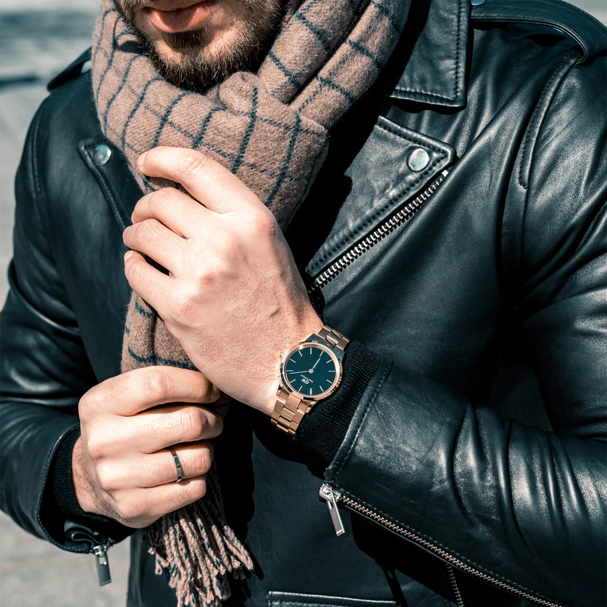 Iconic Link Black Rose Gold - Image 3