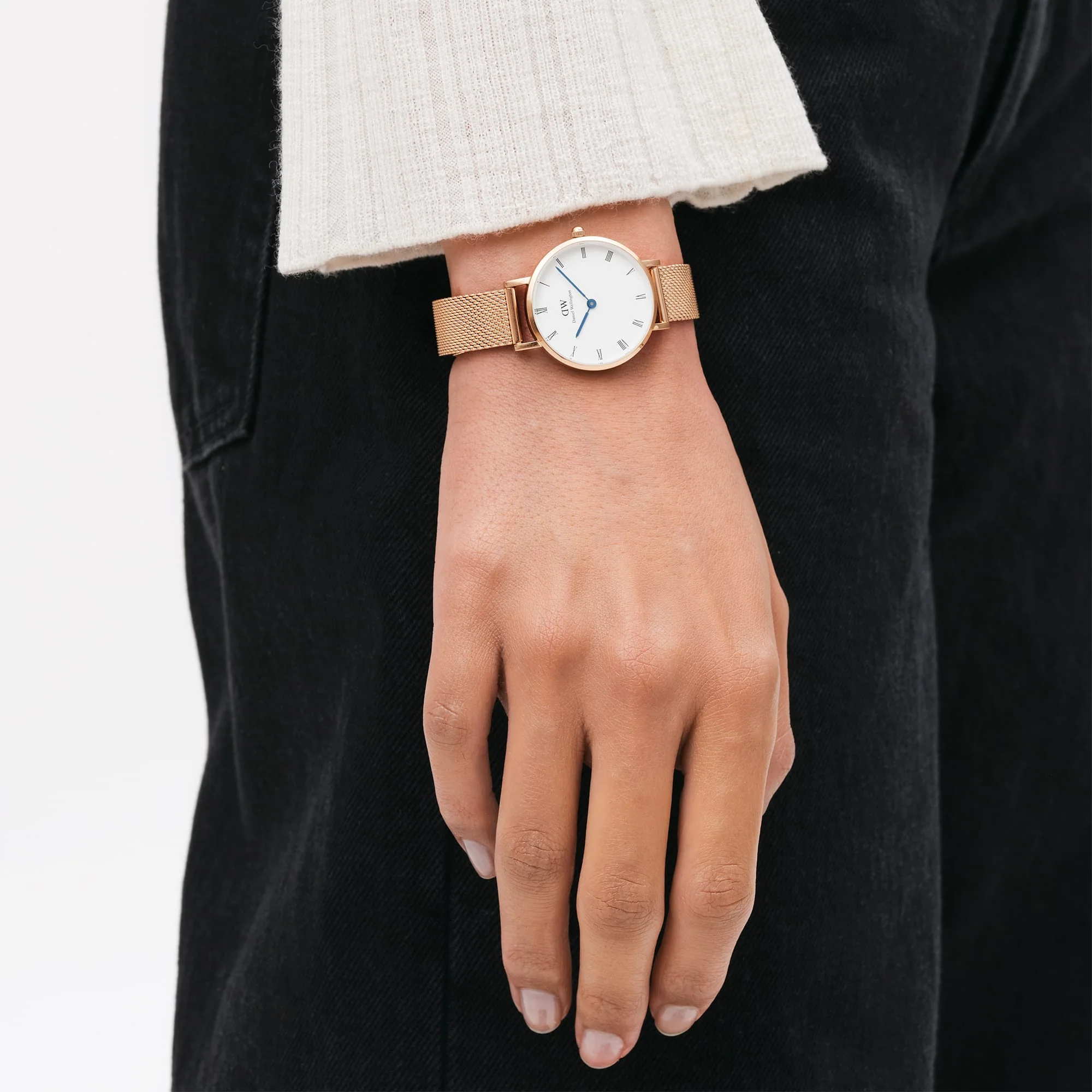 Petite Roman Numerals Melrose - Image 2