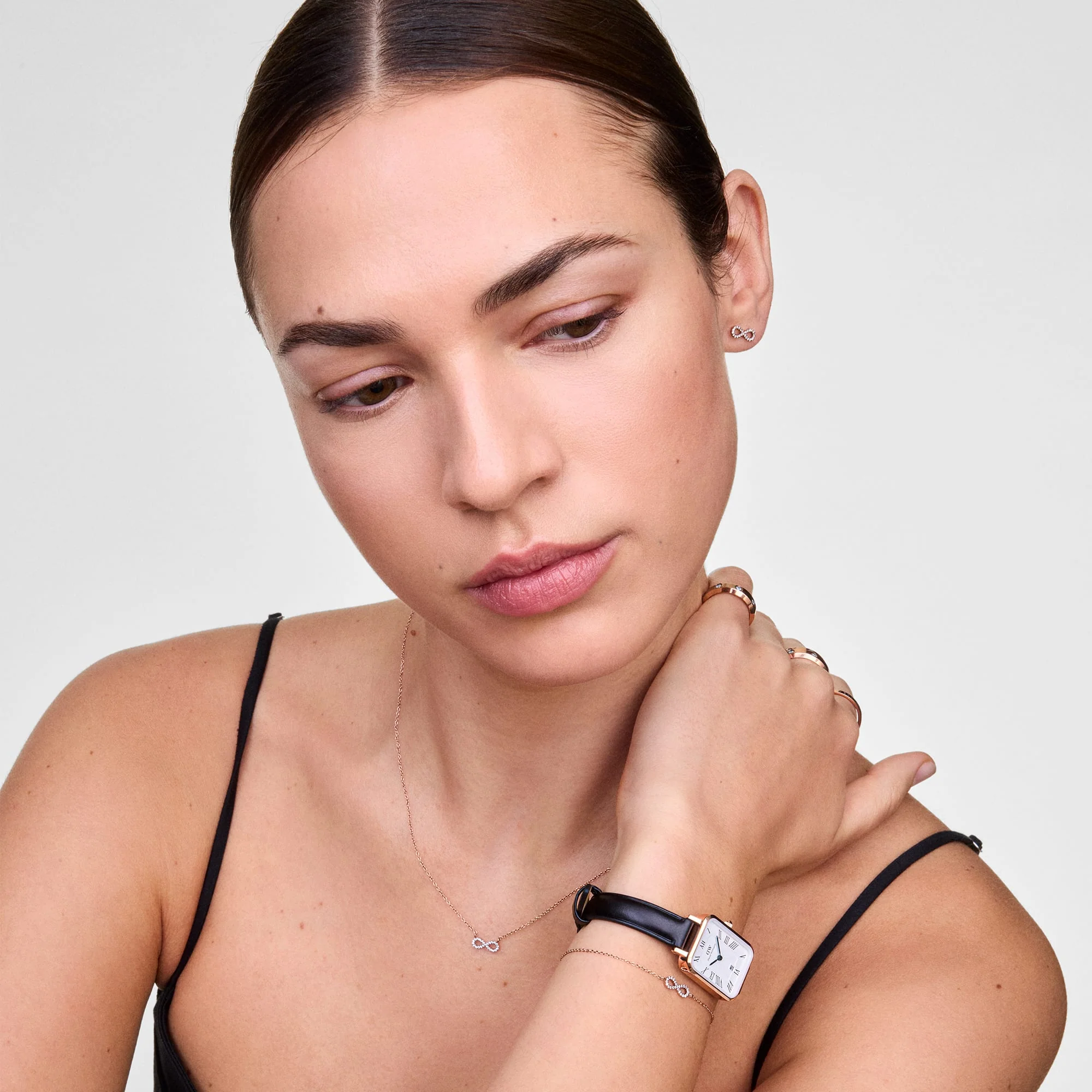 Mirelle Infinity Earrings Rose Gold - Image 2